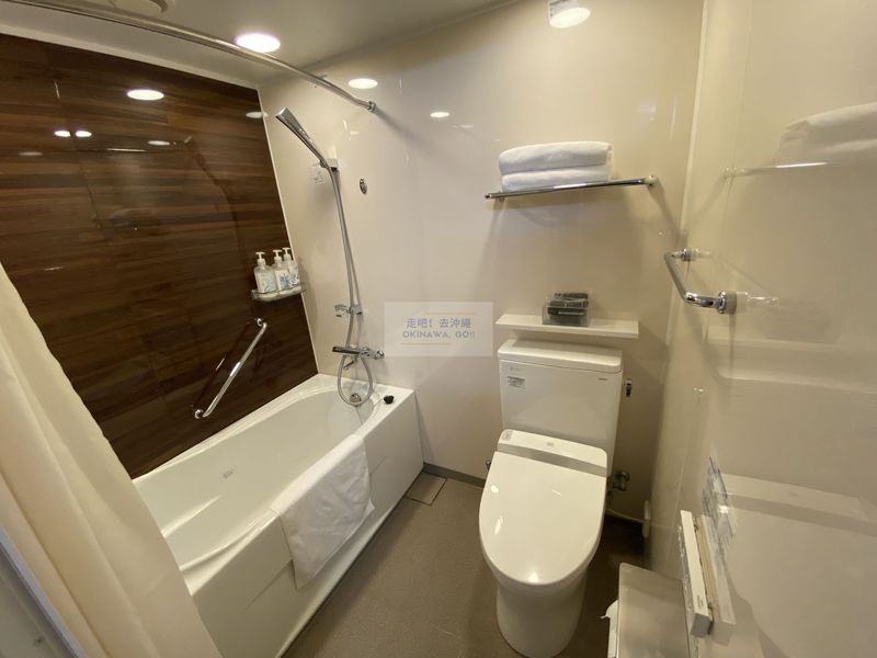 Vessel Hotel Campana Okinawa-衛浴空間