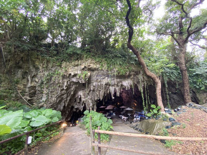 沖繩行程分享-CAVE CAFE（洞穴咖啡）