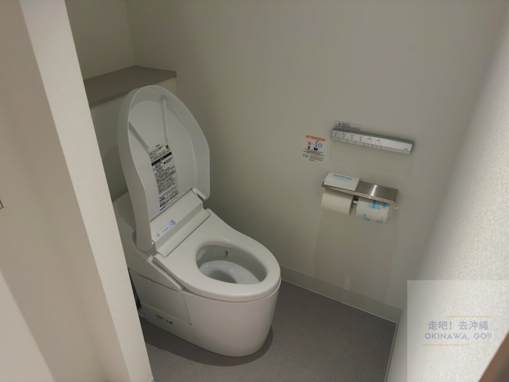 【沖繩中部飯店推薦】REF Okinawa Arena by Vessel Hotels(REF 沖繩競技場 - VESSEL 飯店)|開箱評價|浴室