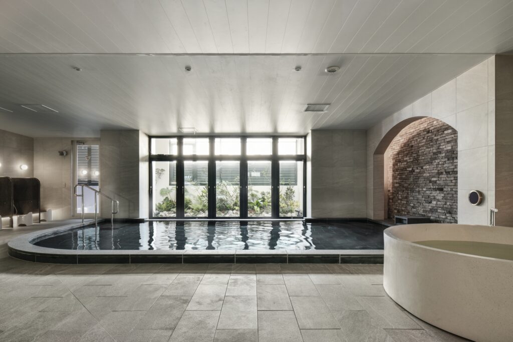 美國村住宿推薦｜LeQu 雷克沖繩北谷溫泉度假村－大浴場