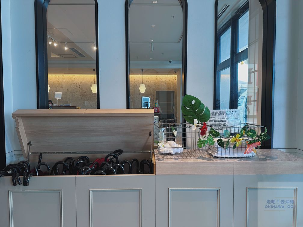 美國村住宿推薦｜LeQu 雷克沖繩北谷溫泉度假村－大廳
