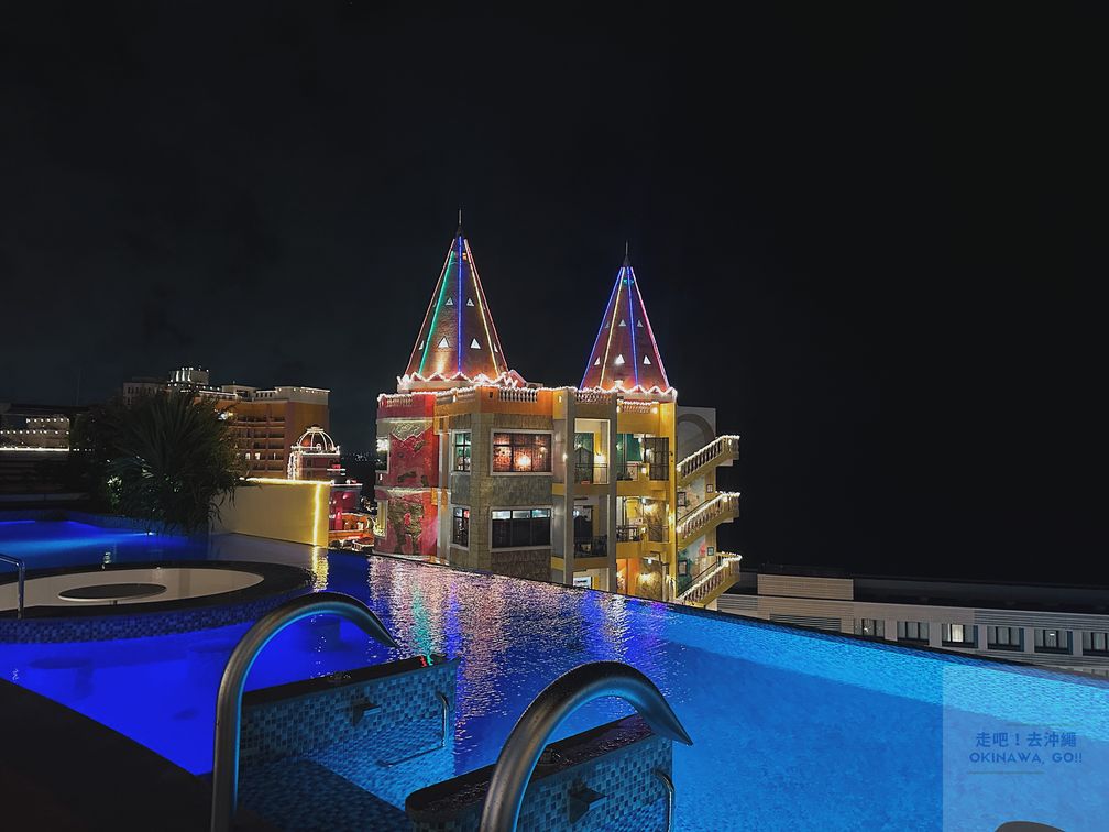 美國村住宿推薦｜LeQu 雷克沖繩北谷溫泉度假村－游泳池